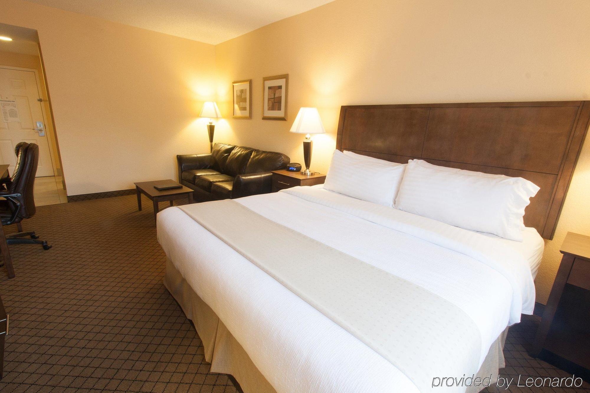 Delta Hotels By Marriott Huntington Mall Barboursville Esterno foto